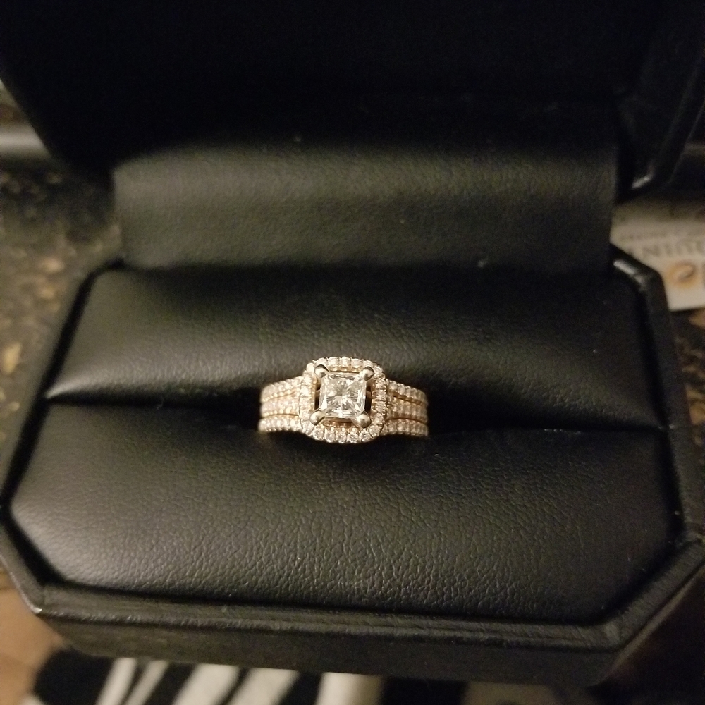 Rose Gold diamond ring